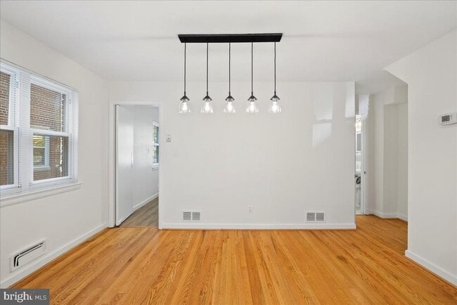 Building Photo - 4411 Harrison St NW