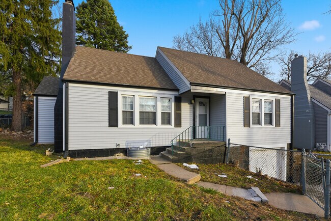 Foto del edificio - 4677 N 60th St