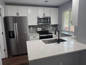 Building Photo - 4118 N Course Dr