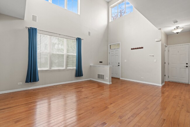 Foto del edificio - 259 Grand Ridge Rd