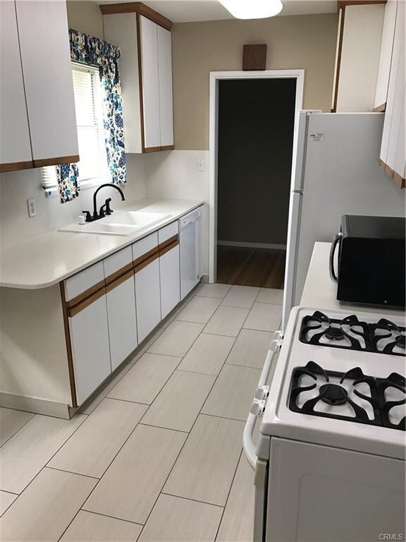 Building Photo - 5417 E 28th Street, Long Beach, CA 90815