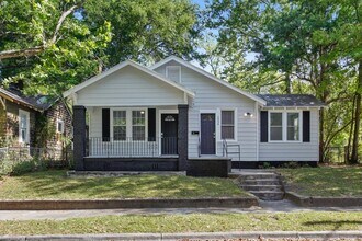 Building Photo - 1334 E Waldburg St