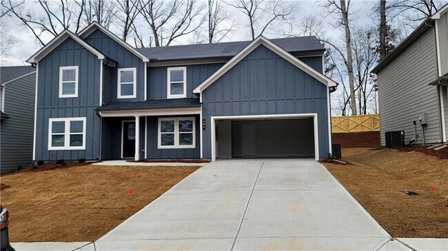 Foto del edificio - 394 Fox Creek Dr