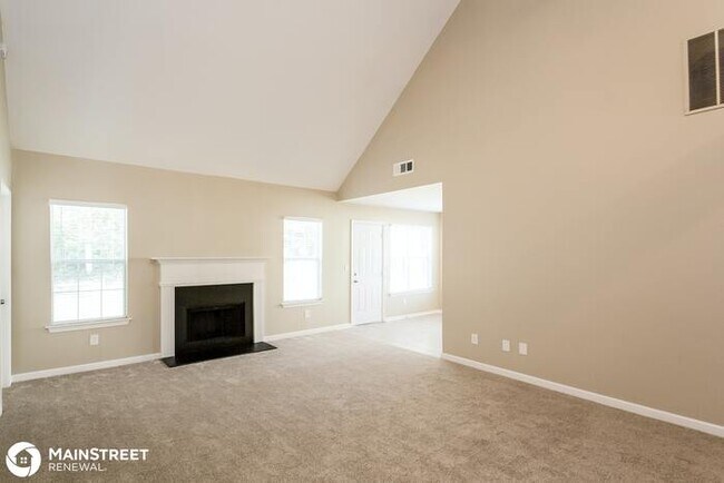 Building Photo - 5633 Isleworth Ct, Atlanta, GA 30349
