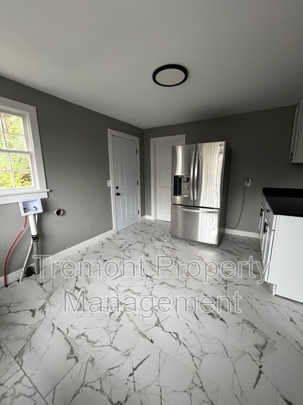 Building Photo - 2512 Campbell St