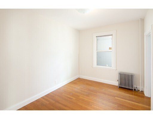 Foto del edificio - 19 Pond St