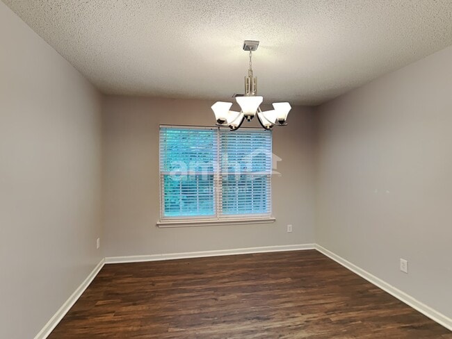 Building Photo - 6214 Ohaus Ct