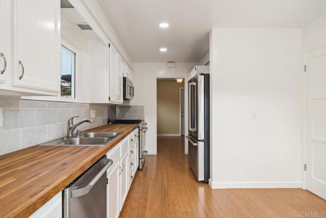 Building Photo - 1755 Catalina Blvd