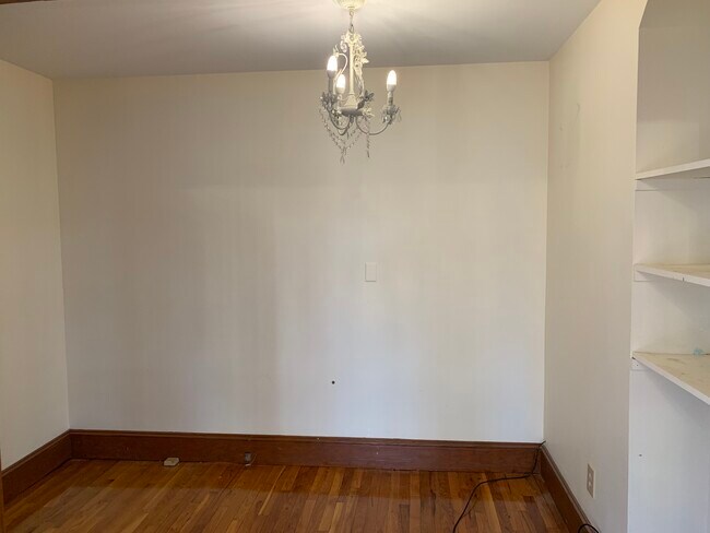 Foto del edificio - 145 Nichols Ave