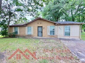 Building Photo - 4627 Crystal Springs Dr