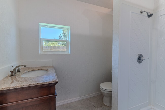 Foto del edificio - 608 High St