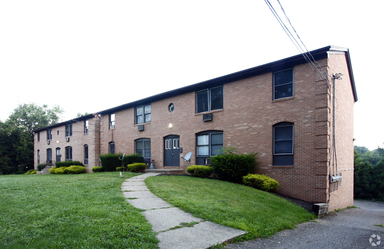 Primary Photo - Brookfield View Apartments