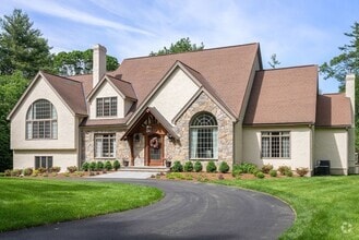 Building Photo - 37 Greystone Ln