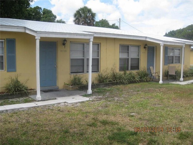 Building Photo - 4115 18th Pl