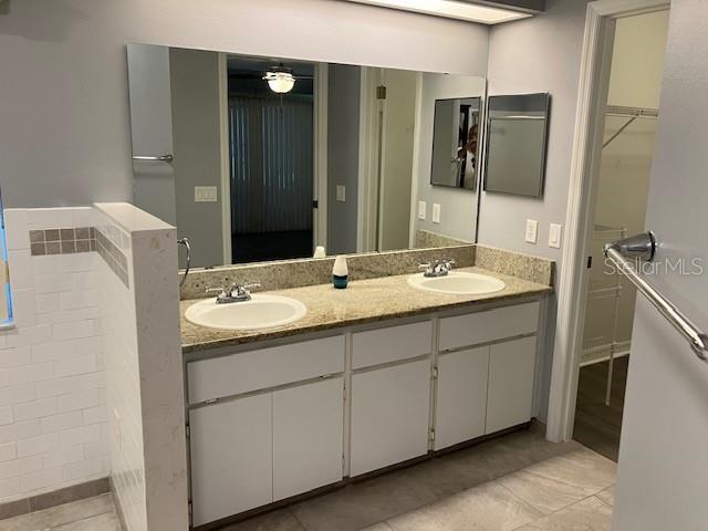 Foto del edificio - 6419 Borg St