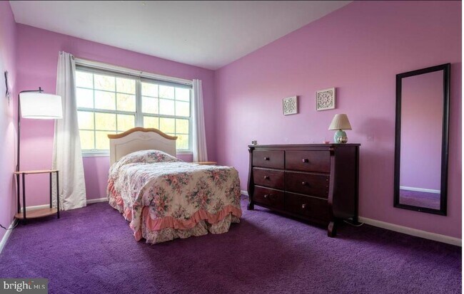 Foto del edificio - 57 Brighton Ct