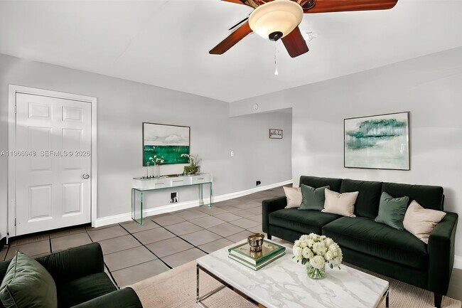Foto del edificio - 6791 Scott St