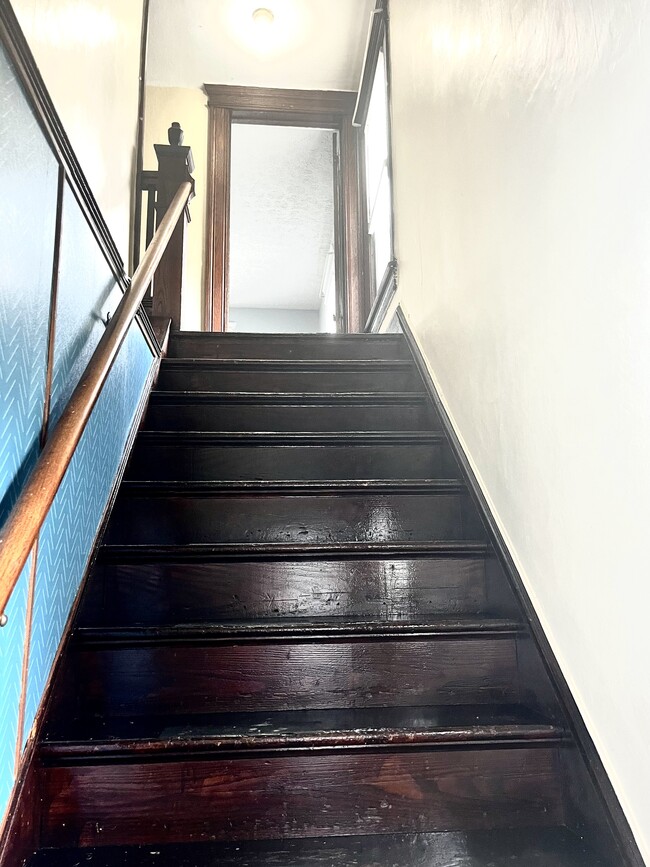 Upstairs unit - 583 Ridge Rd