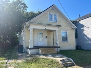 Building Photo - 402 Amy Ave