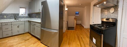 Building Photo - 30 Warner St