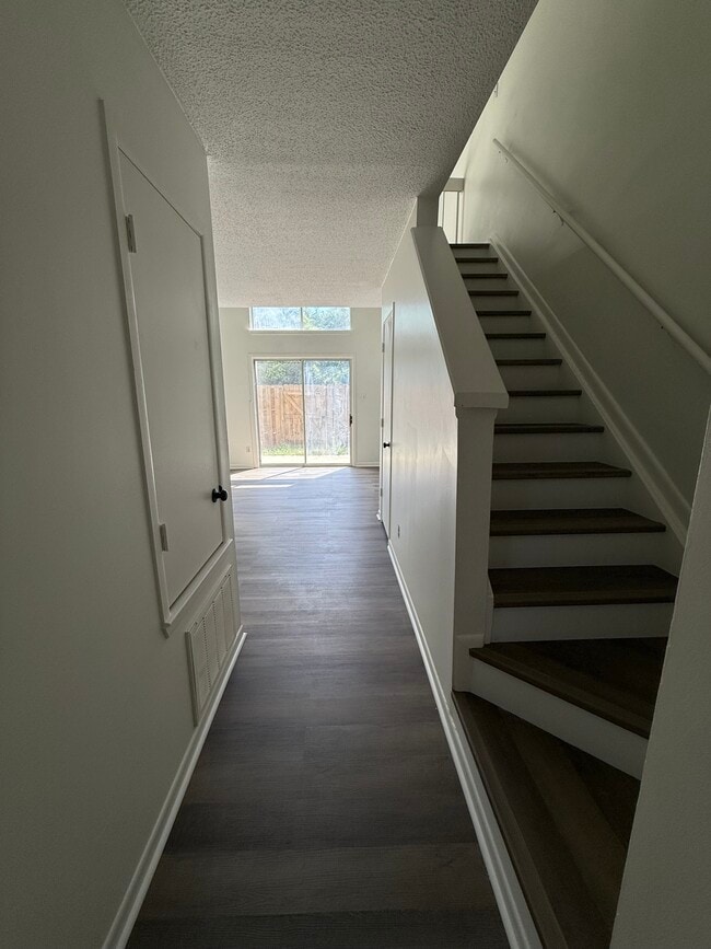 Building Photo - 6115 Heathstone Ln