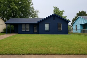 Building Photo - 430 Pickett Rd