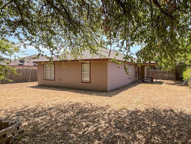 Foto del edificio - 3-Bedroom Home Located in Killeen