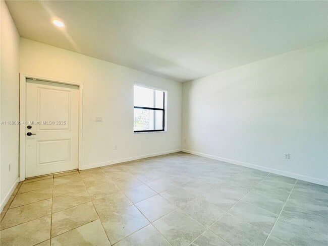 Building Photo - 13308 SW 286th Terrace