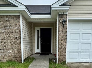 Building Photo - 18 Allen Brook Dr