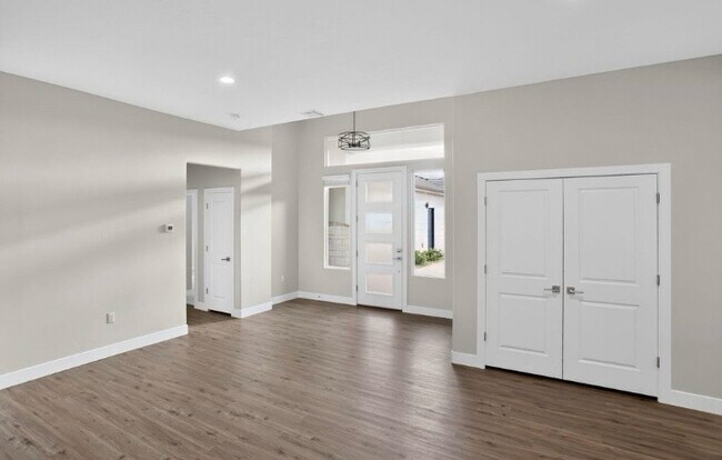 Foto del edificio - 1838 W 180 N