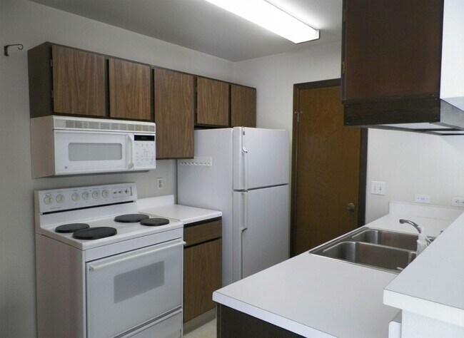 Foto del edificio - Well-Located 2 Bedroom Condo Available Mid June