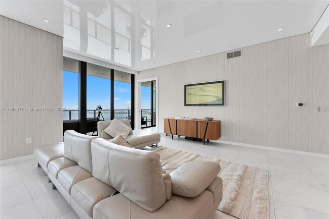 Foto del edificio - 480 NE 31st St