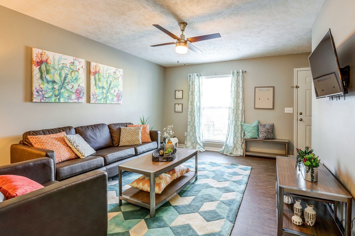 Building Photo - The Block Townhomes