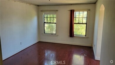 120 W Marshall Blvd