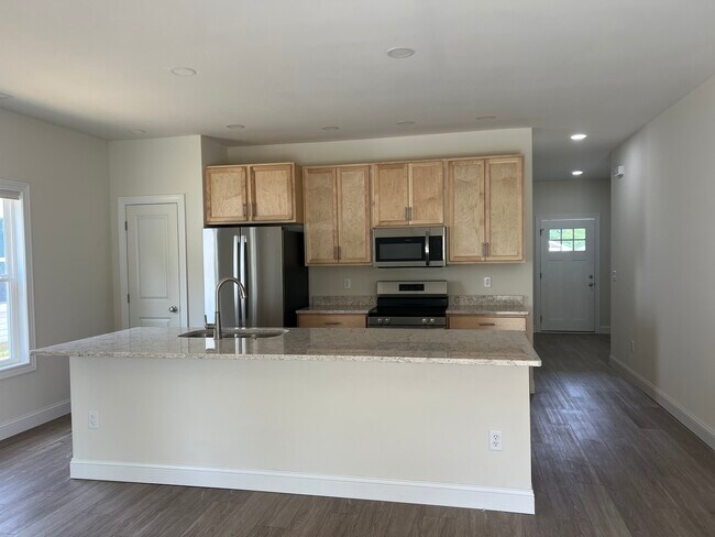 Building Photo - 499 S 100 E
