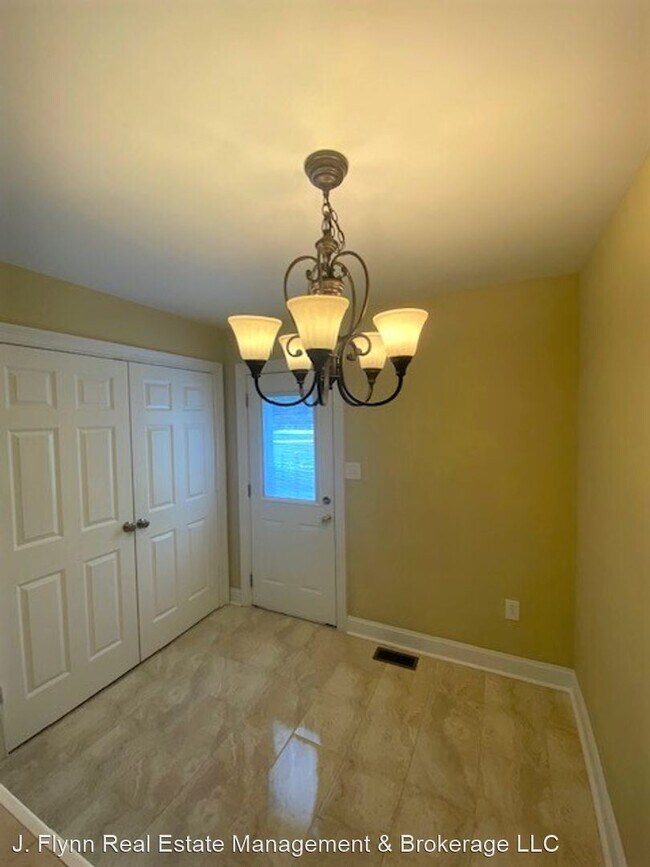 Foto del edificio - 3 br, 2 bath House - 1264 Polk St