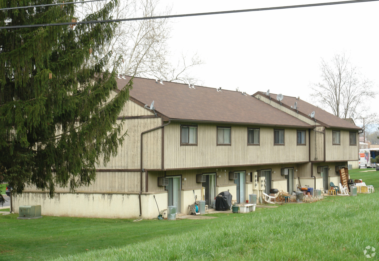 Building Photo - Chatham Park Apartments