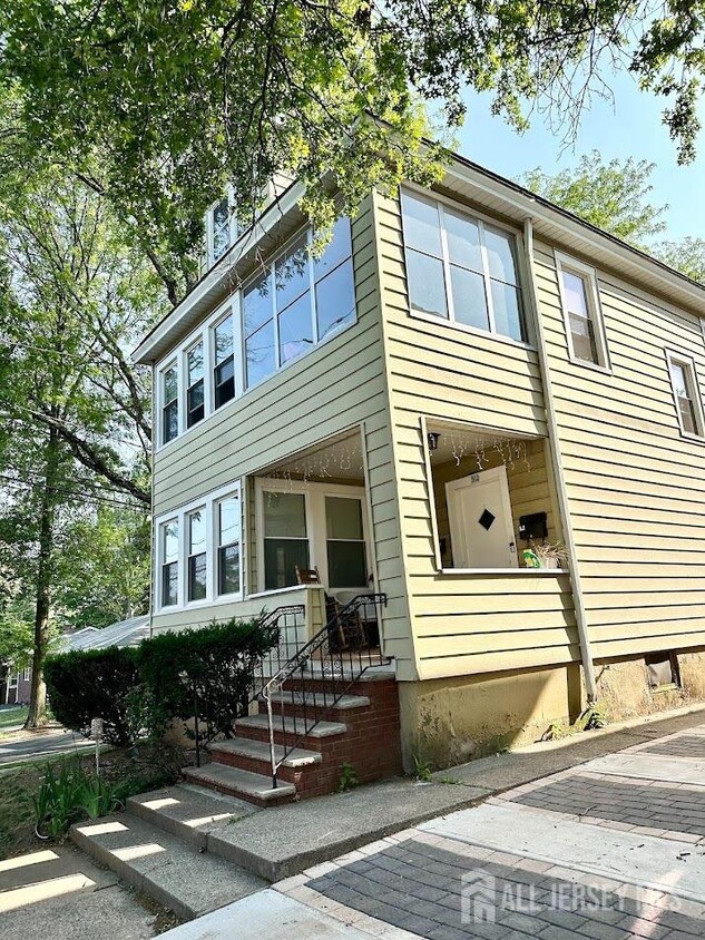 Primary Photo - 312 S 4th Ave