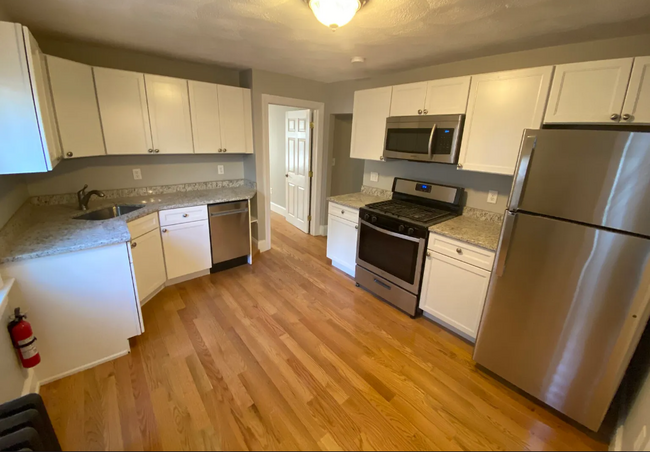 Building Photo - 309 Highland Ave