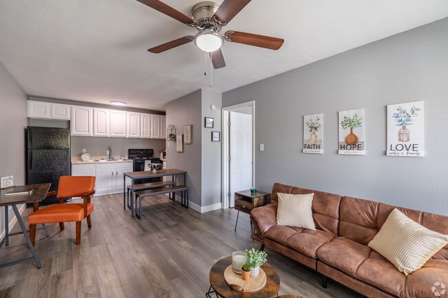 Interior Photo - Ashton Park