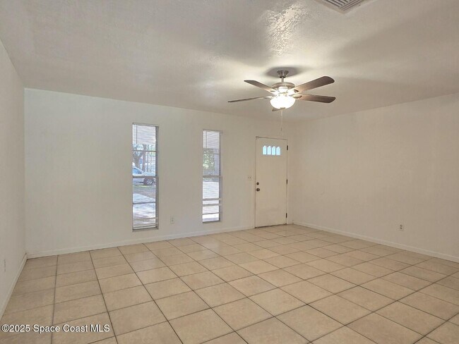 Building Photo - 1537 Mango Tree Dr