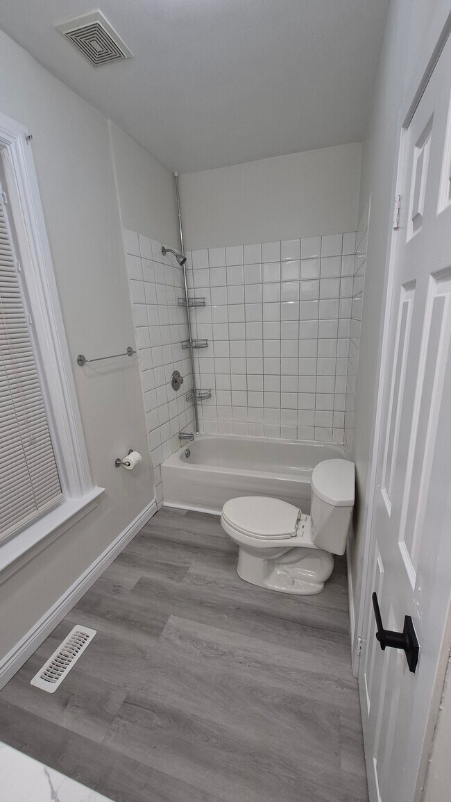 Photo du bâtiment - 220 Mary St N