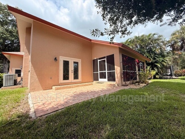 Building Photo - 15621 Red Fox Run