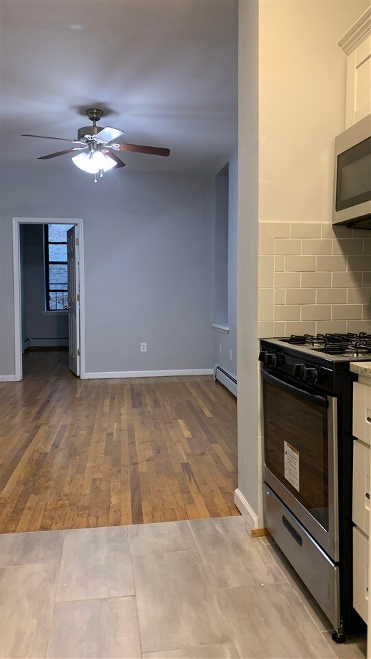 Foto del edificio - 161 14th St