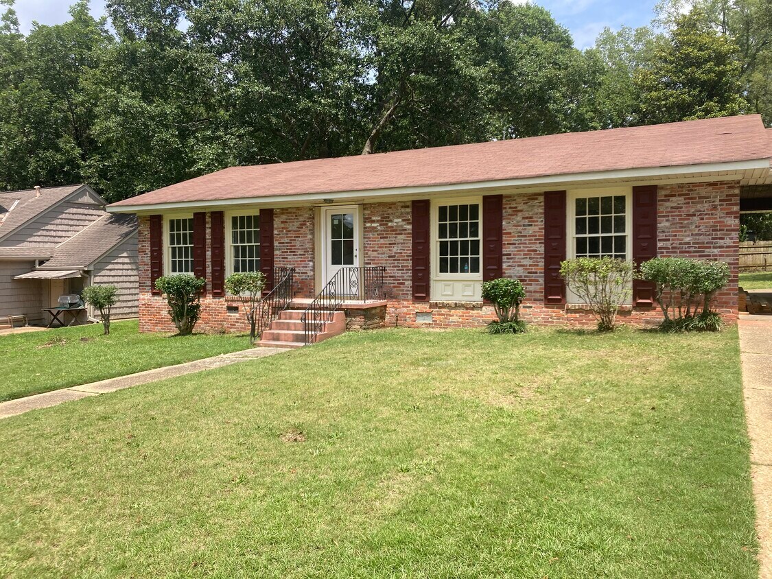 Foto del edificio - 120 Brookhaven Dr
