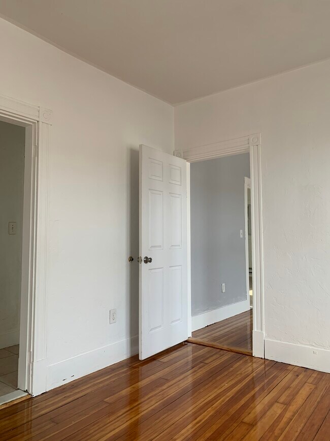 Foto del edificio - 976 Bennington St