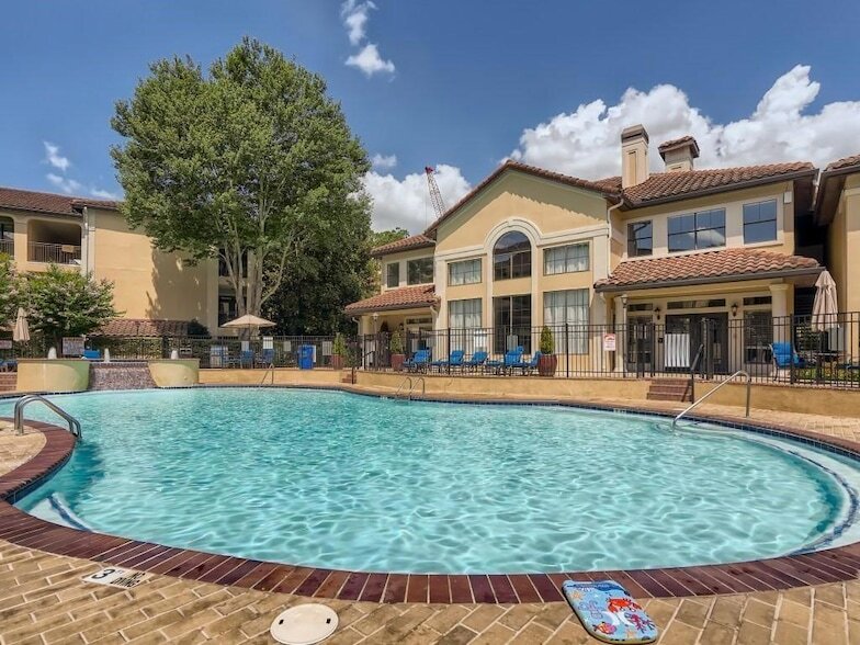 Foto principal - 3777 Peachtree Rd NE