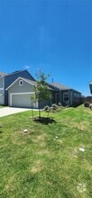 Building Photo - 341 Amber Gln