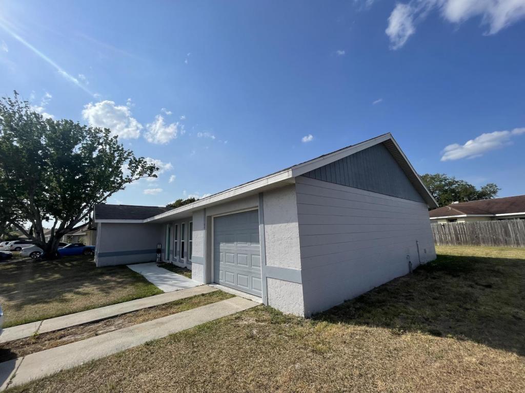 Building Photo - 801 Poplarwood Ln