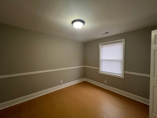 Foto del edificio - 3113 Tuckaseegee Rd